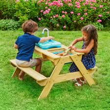choosing an outdoor play set for kids